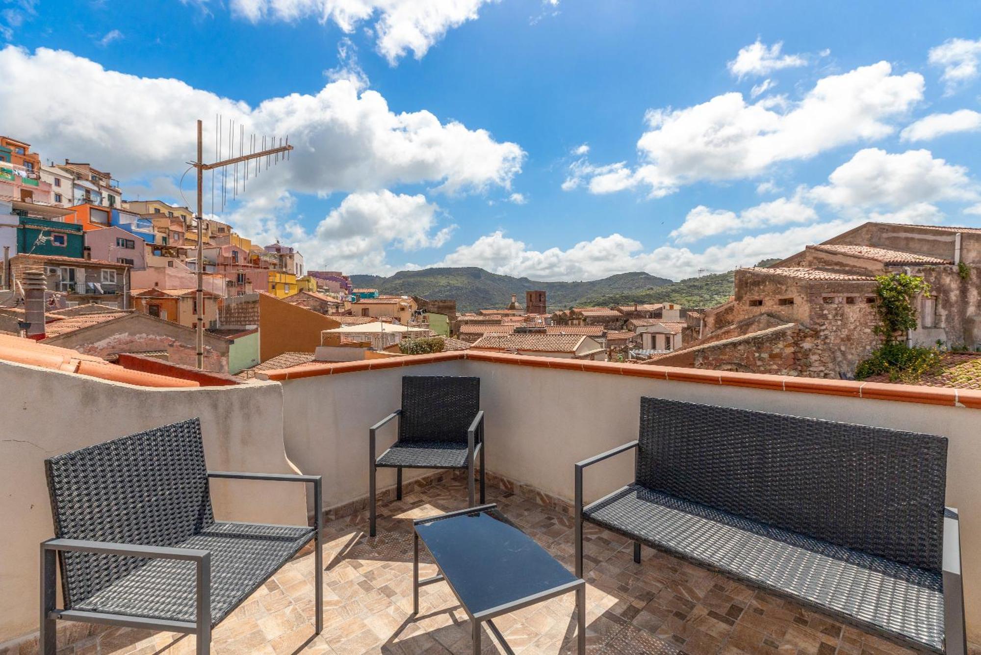 شقة Casa Rocca بوسا المظهر الخارجي الصورة